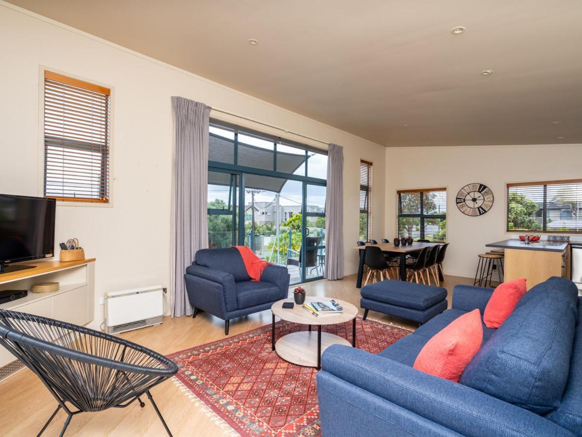 Oceans 8 - Mangawhai Heads Holiday Home Buitenkant foto