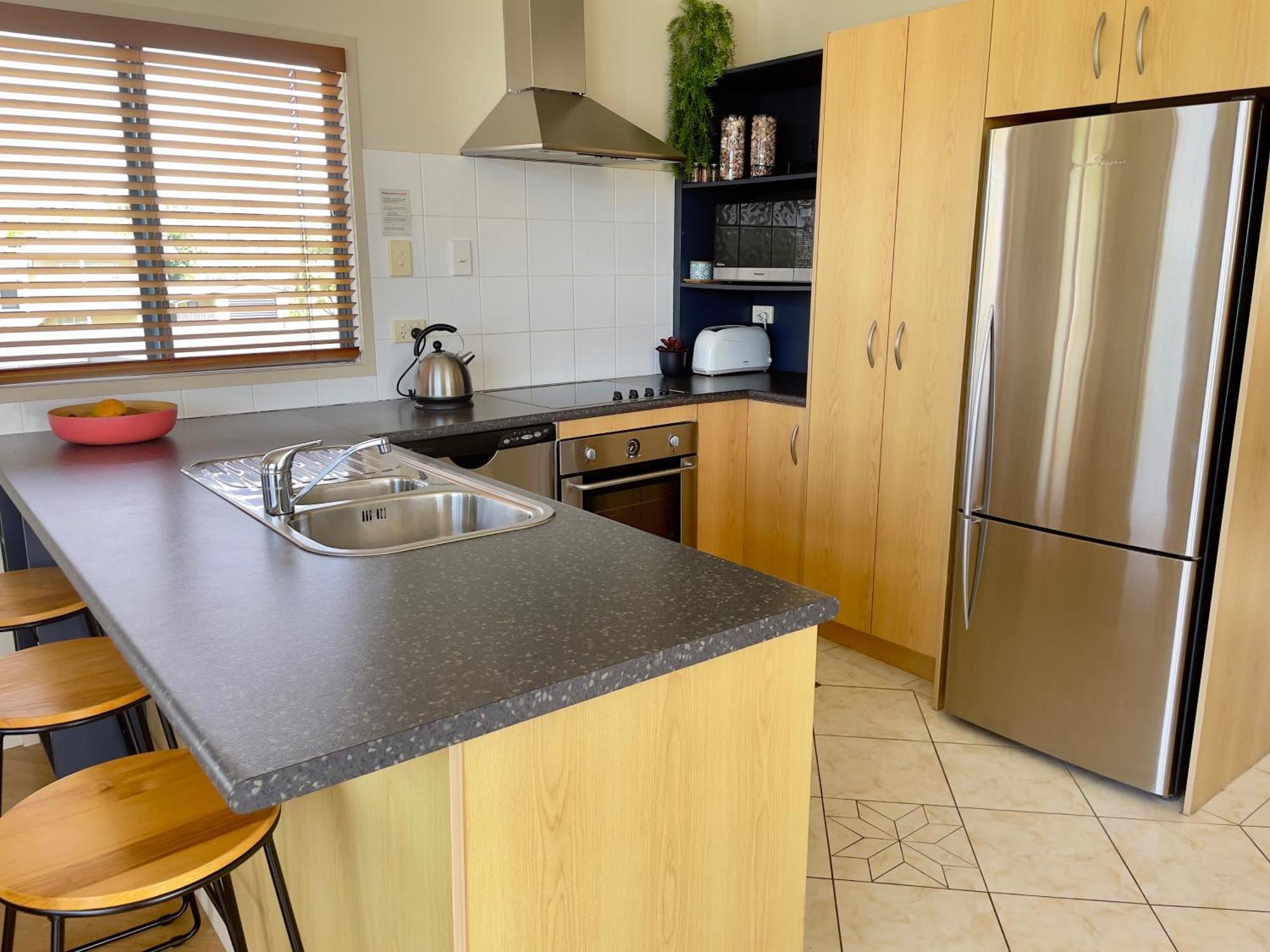 Oceans 8 - Mangawhai Heads Holiday Home Buitenkant foto